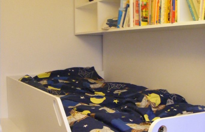 Child’s bed over stair head St Albans